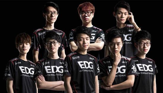 我国男子四 我国男子四